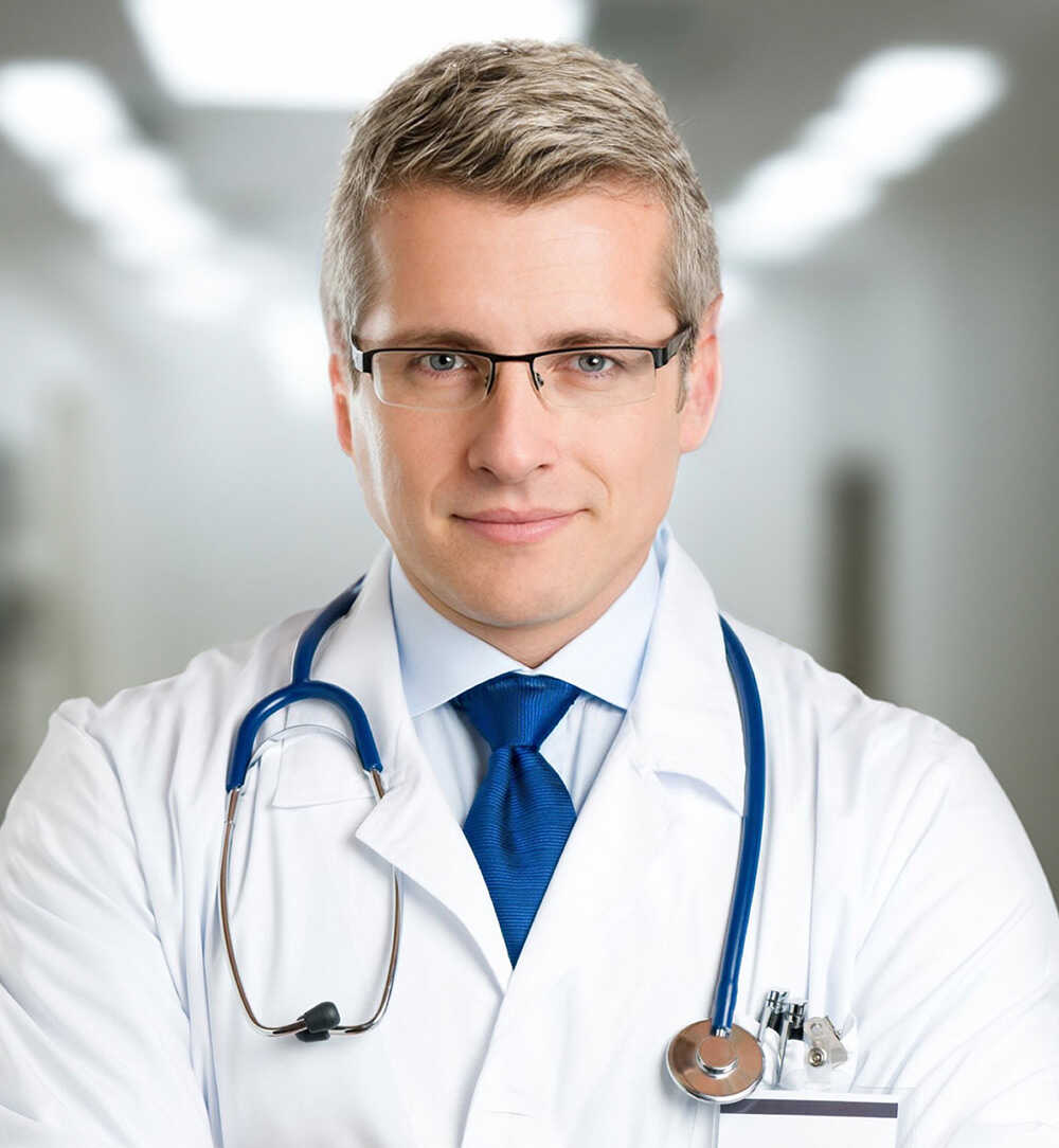 Главный врач — Алексанян Михаил Михайлович